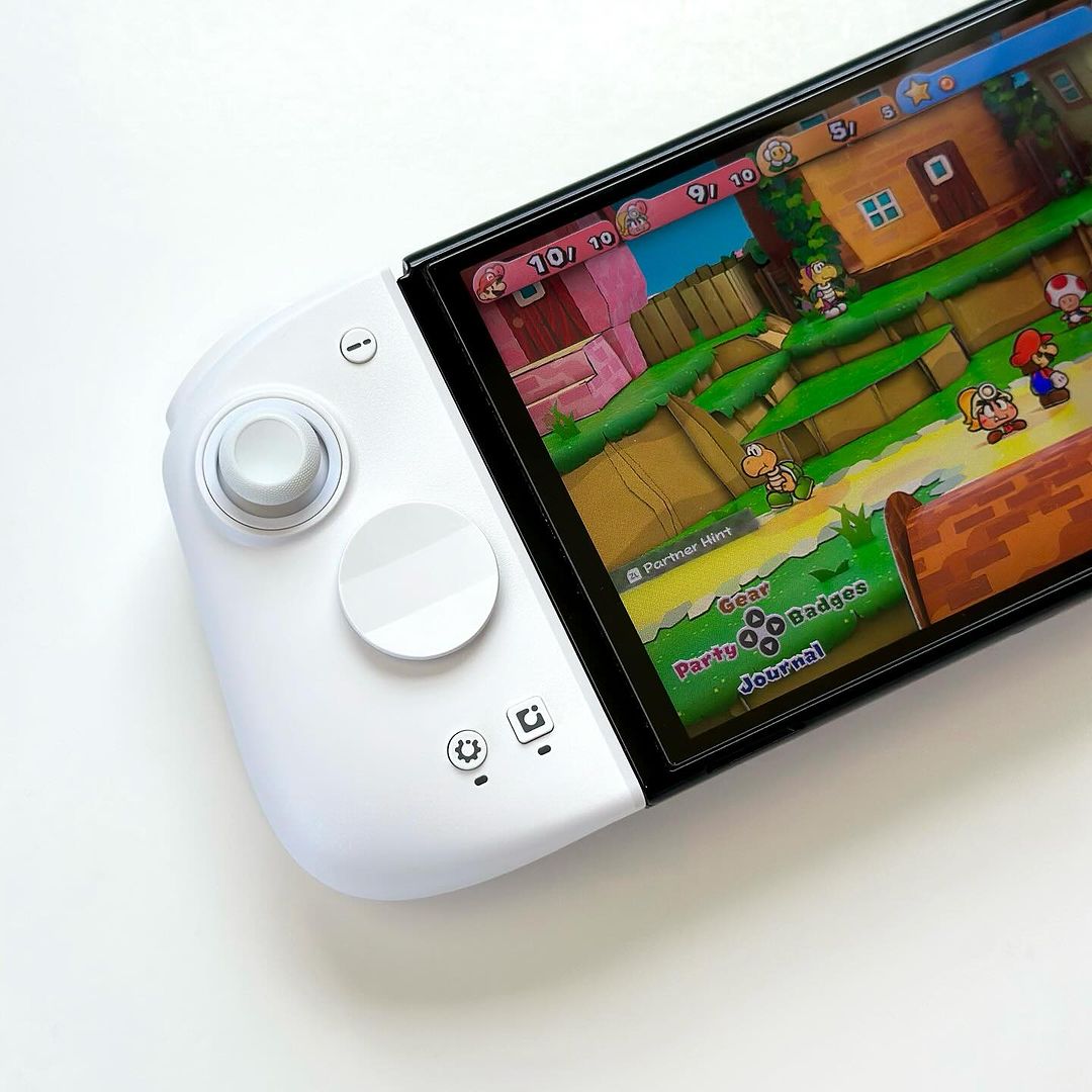 Mobapad M6 HD Joycons Switch Controller White